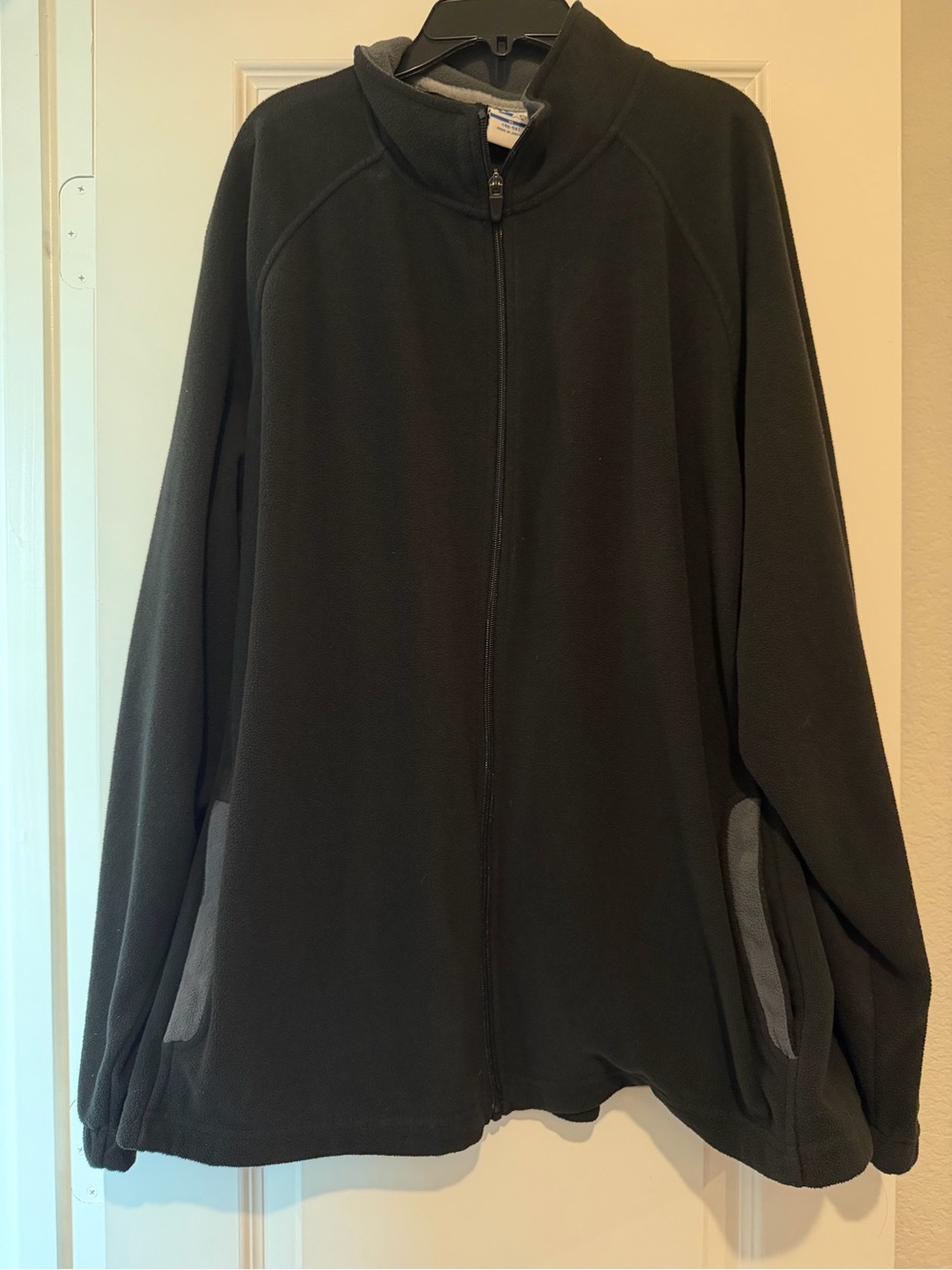 Vintage Y2K Starter Men’s XL Black Gray Fleece Full Zip Jacket 46-48